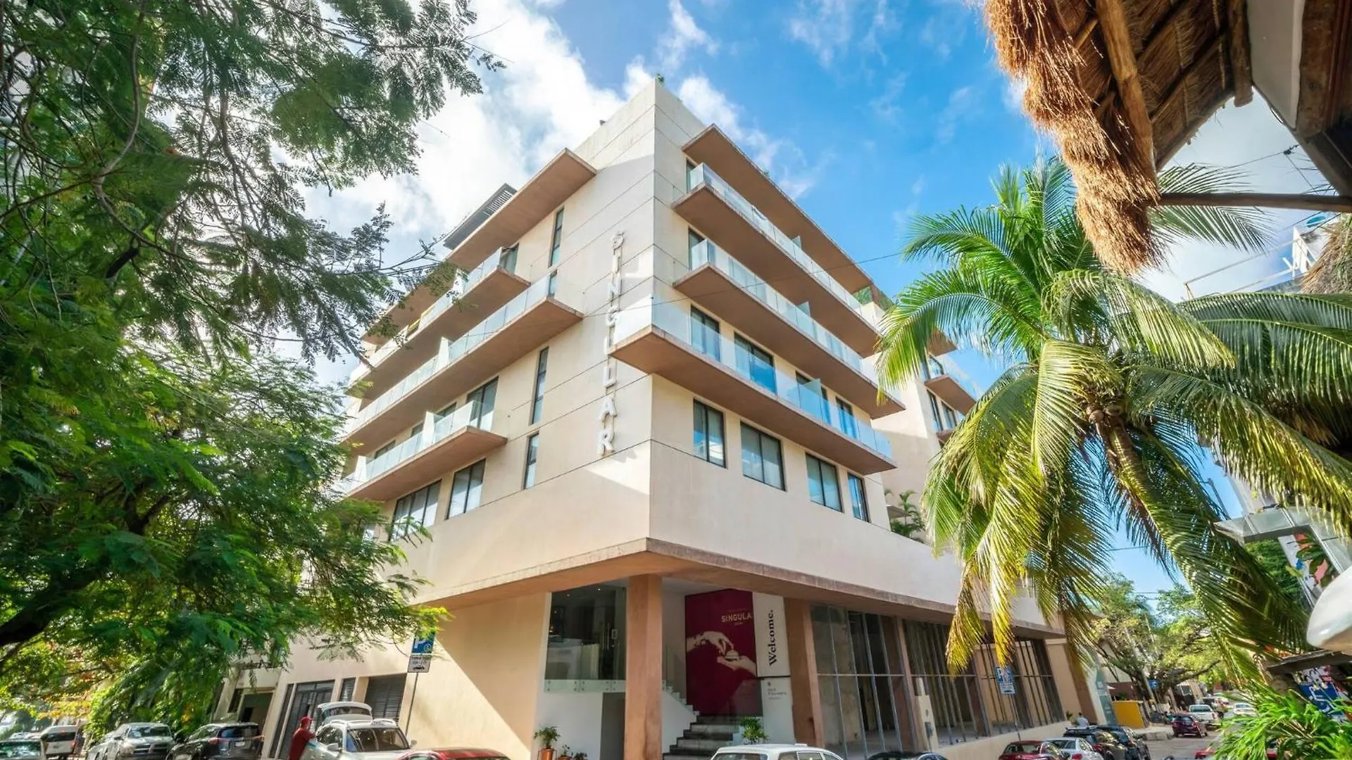Luxury 1 Bedroom Condo With Rooftop Pool - Singular Joy Residences, Jojo Playa del Carmen Apartamento