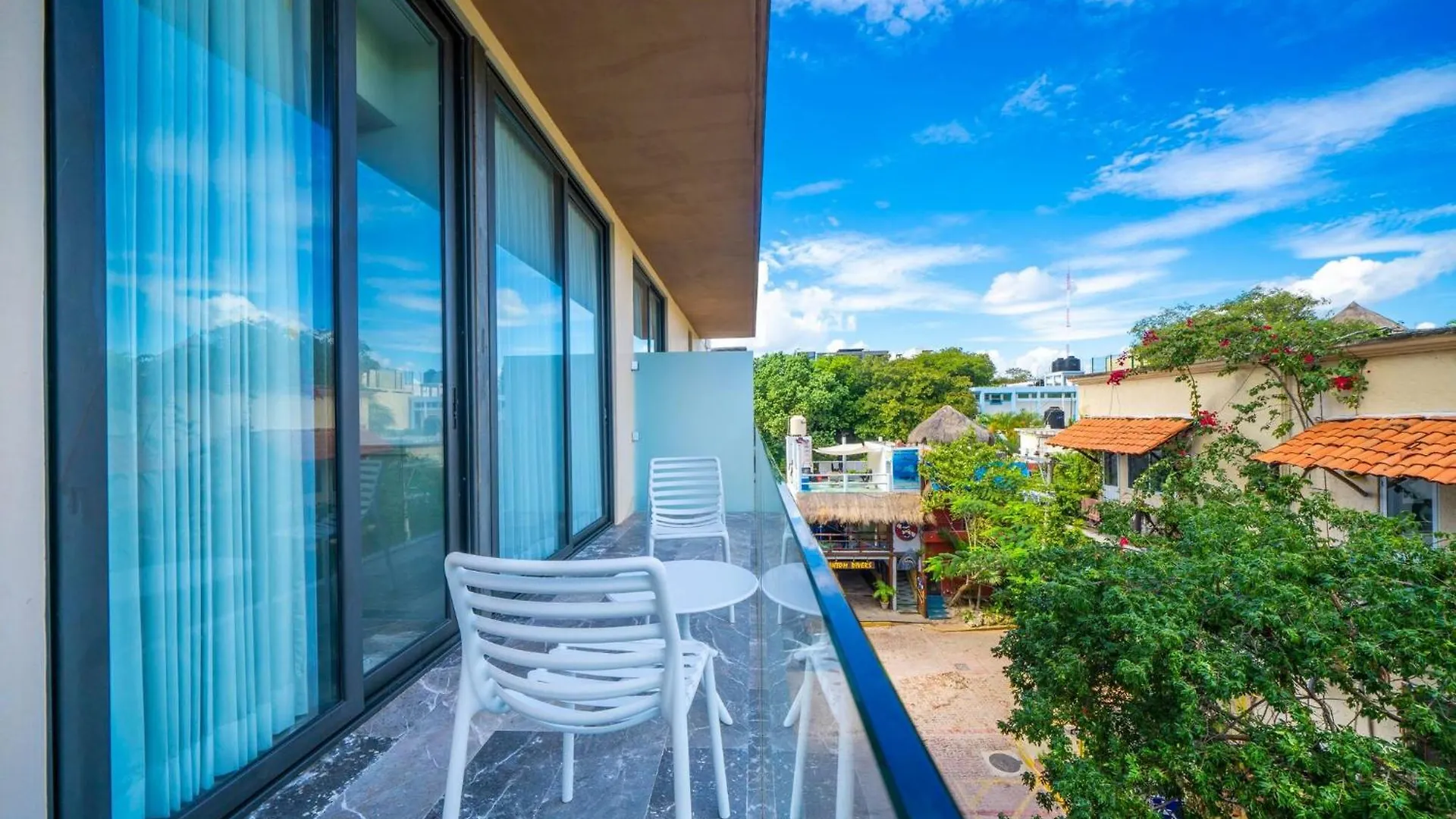 Luxury 1 Bedroom Condo With Rooftop Pool - Singular Joy Residences, Jojo Playa del Carmen México