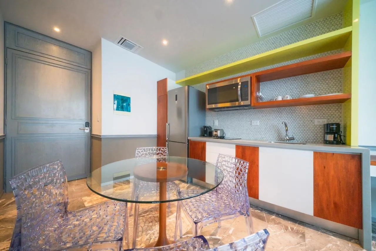 Apartment Luxury 1 Bedroom Condo With Rooftop Pool - Singular Joy Residences, Jojo Playa del Carmen