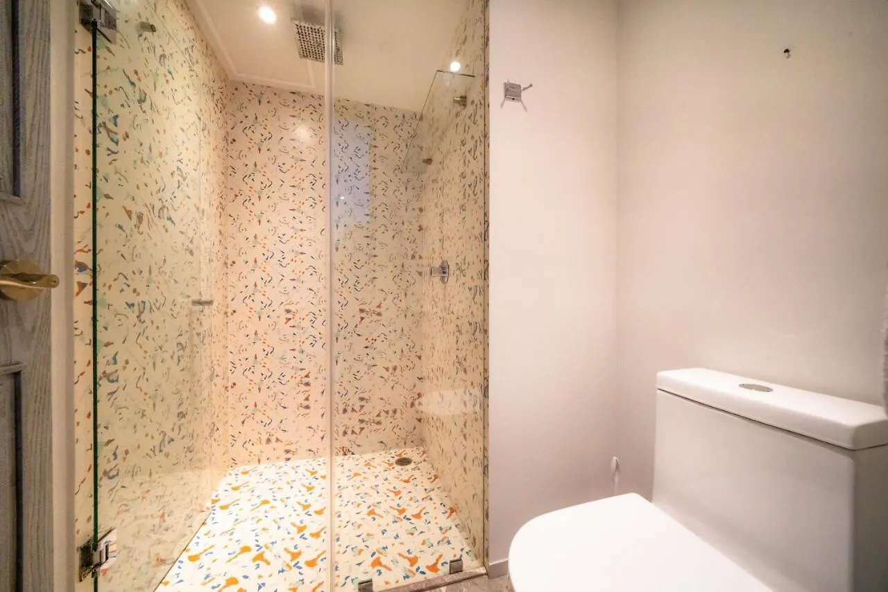 Luxury 1 Bedroom Condo With Rooftop Pool - Singular Joy Residences, Jojo Playa del Carmen Apartment